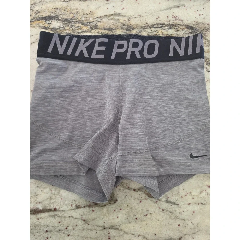 Nike pro womens gray 3